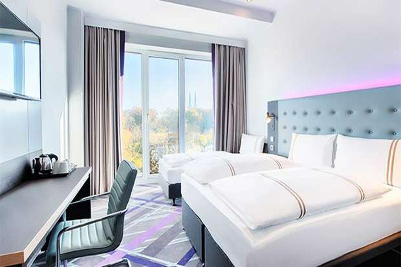 Premier Inn Luebeck City Stadtgraben Ngoại thất bức ảnh