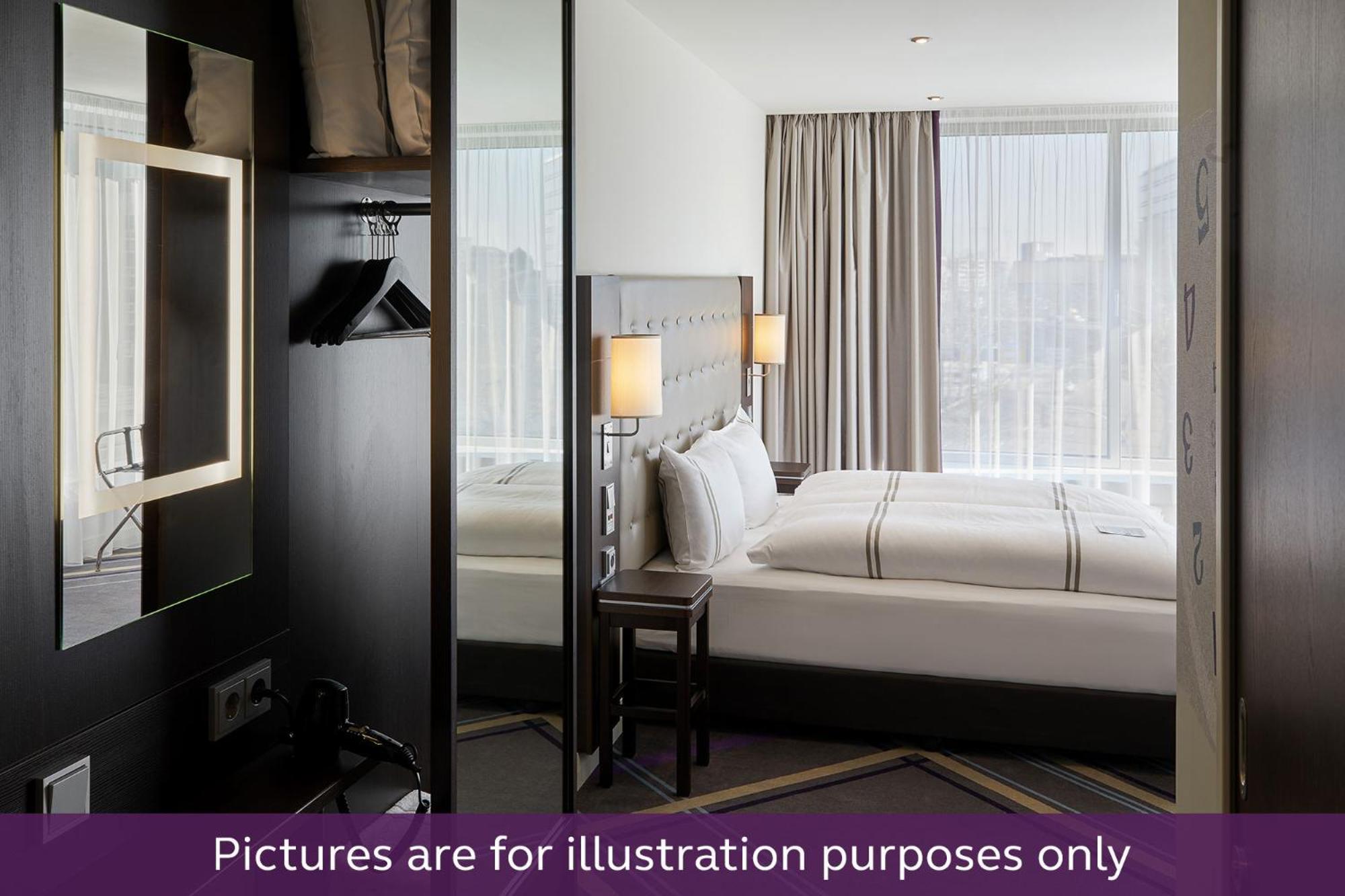 Premier Inn Luebeck City Stadtgraben Ngoại thất bức ảnh
