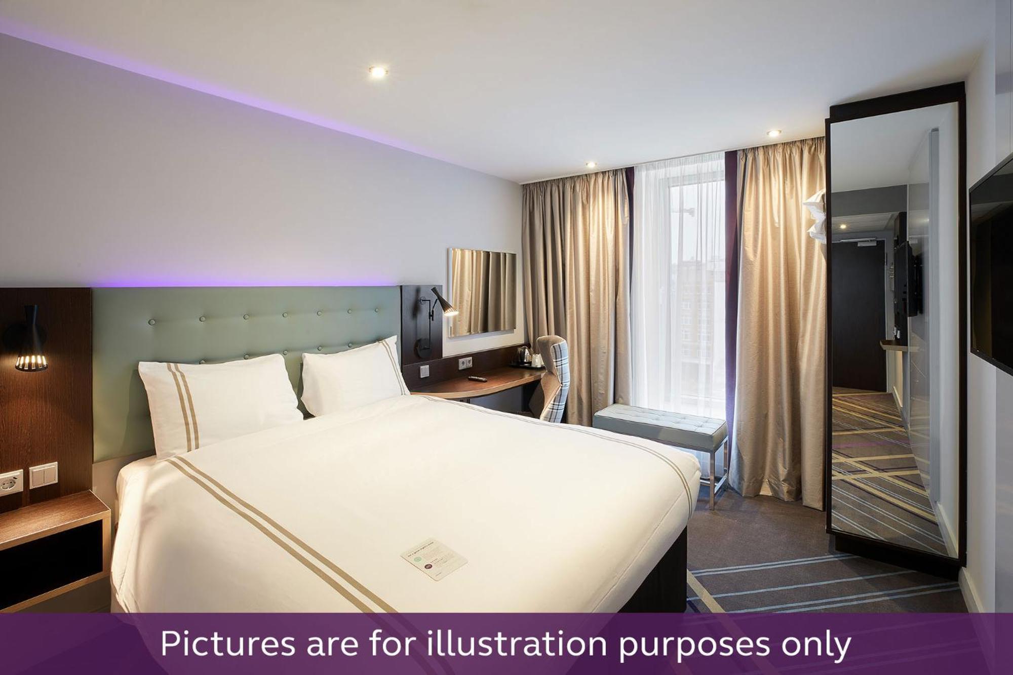 Premier Inn Luebeck City Stadtgraben Ngoại thất bức ảnh