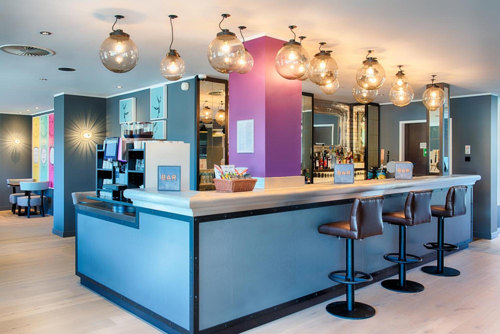 Premier Inn Luebeck City Stadtgraben Ngoại thất bức ảnh